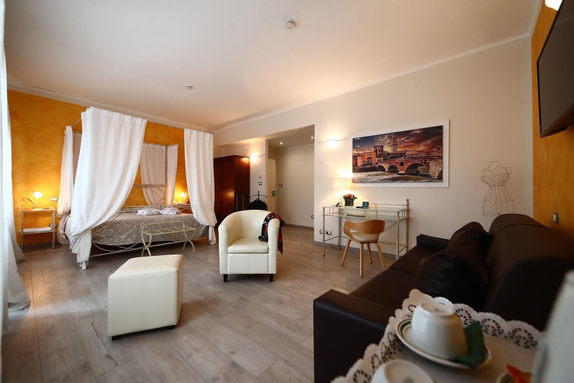 Italia Hotel 3*
