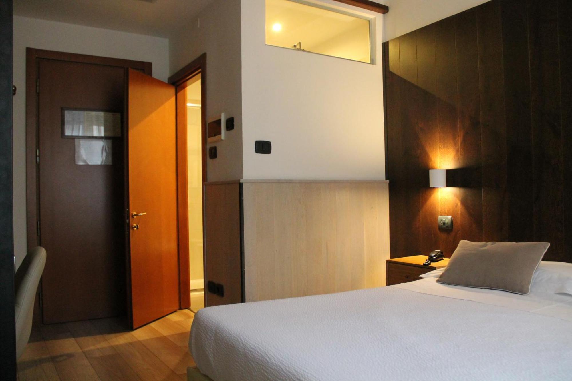 Hotel Italia